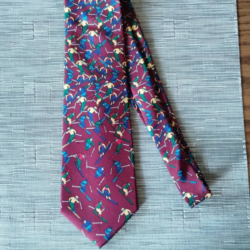 Skiing Tie 100% silk Made in the USA NWT